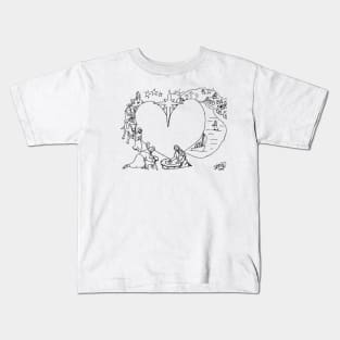 Wrapped in the arms of His love Kids T-Shirt